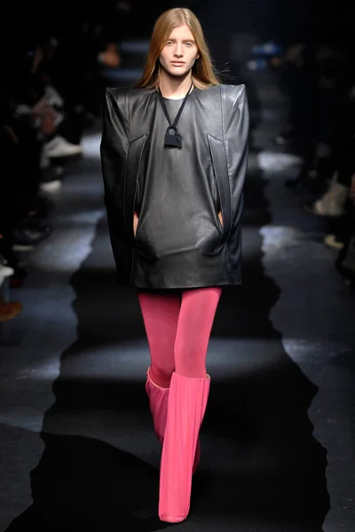 Look 19